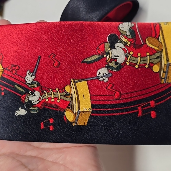 {Disney} Mickey Unlimited "The Band Concert" Micke Mouse Tie - Picture 3 of 7